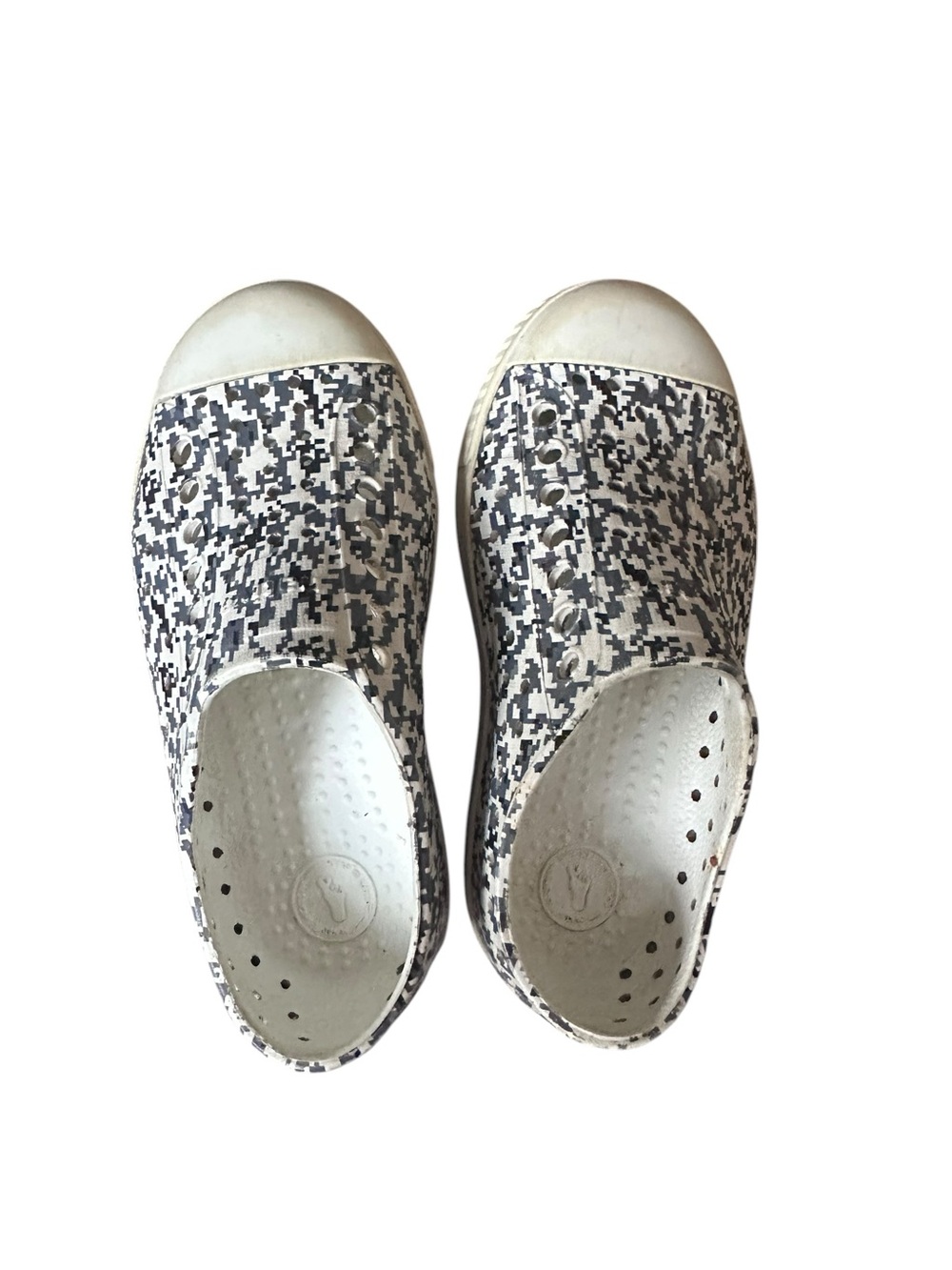 Native Jefferson Slip-On shoes Gray Digital Print Pattern Toddler Size 9 - Picture 1 of 6